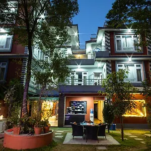 3* Hotel Mhepi